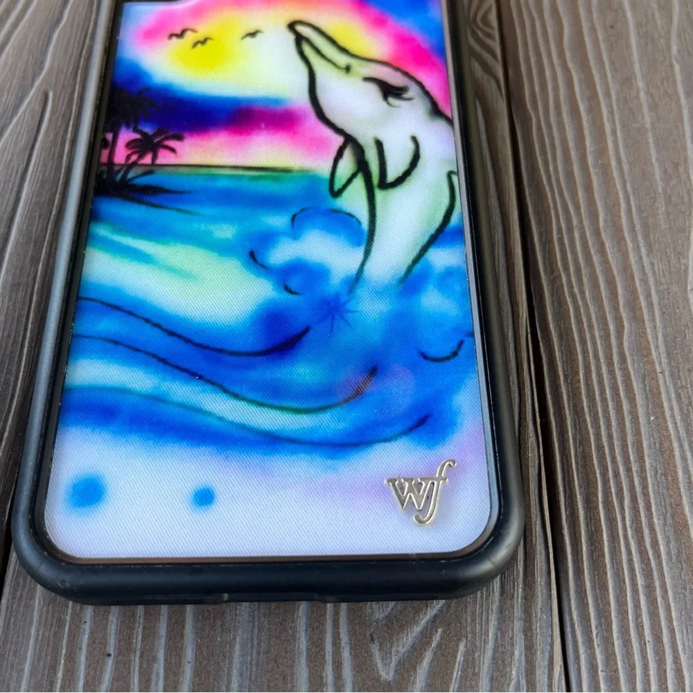 Wildflower Maui Airbrush dolphin 🐬 iPhone XR case!